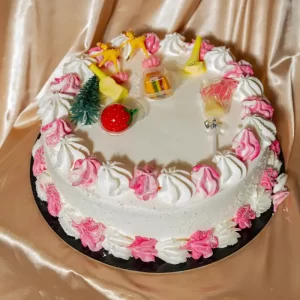 Torte me zbukurim per vajza